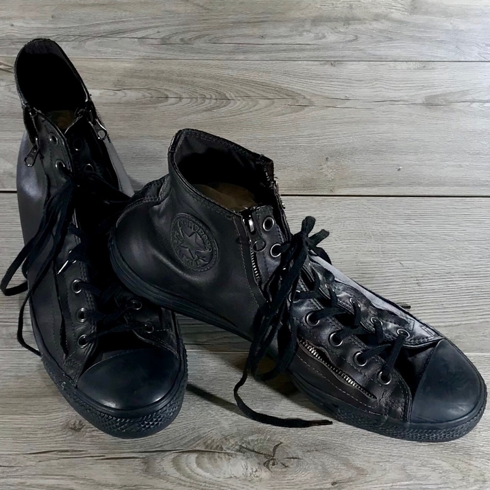 Converse Chuck Taylor - Leather Zipper High Tops